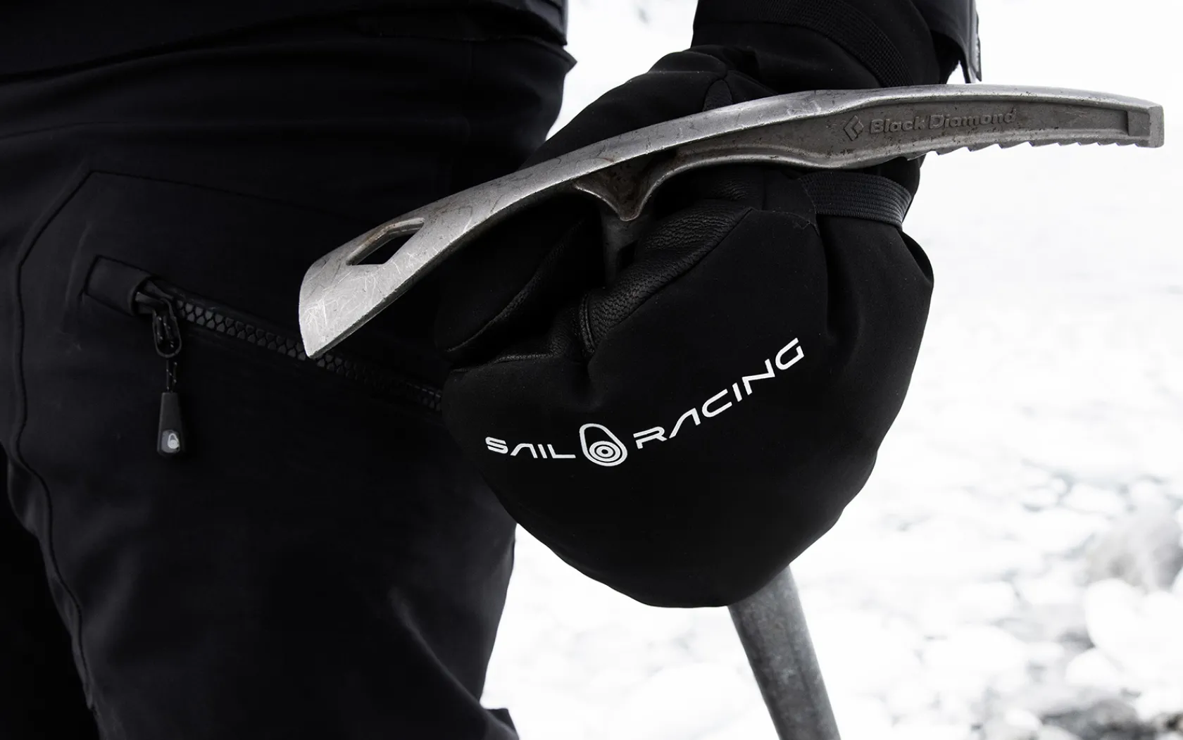 Sail Racing RACE DOWN MITTEN